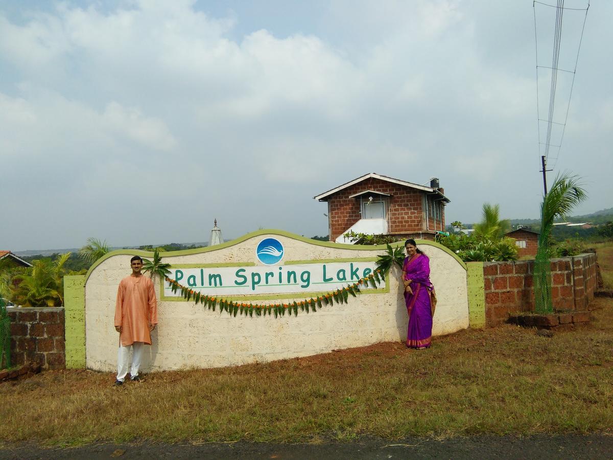 Palm Springs Lake Resort Jaitapur ภายนอก รูปภาพ